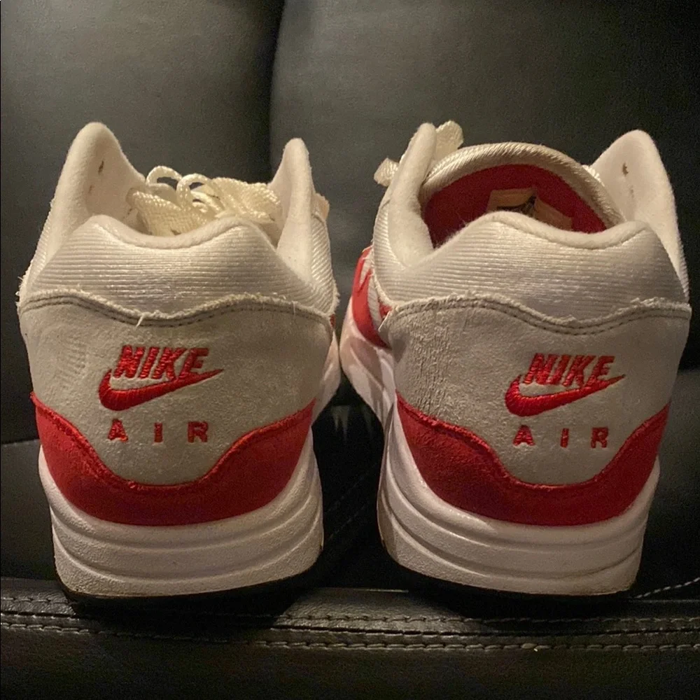 Nike AIR MAX!!! Red and White Sneakers Classic Design BX1 - Picture 4 of 13